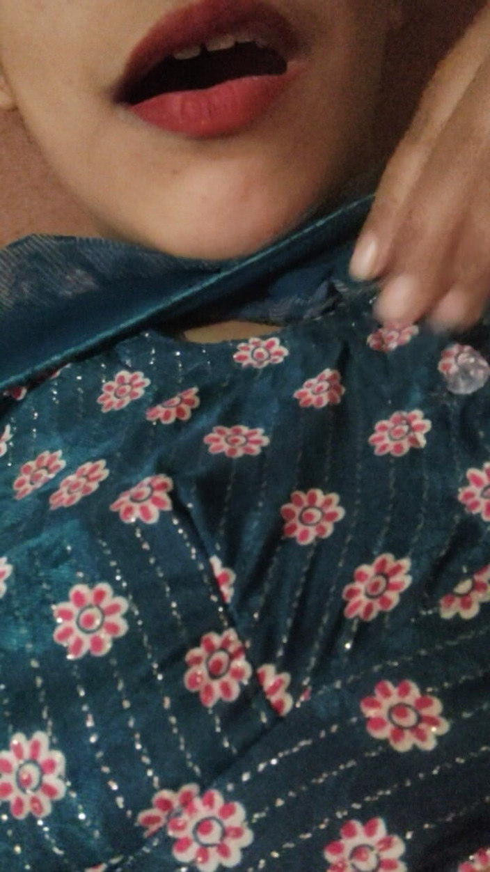 Dr_doom21: Bhabhi Haba Pepek Ji, Bhabhi Panas, Bhabhi Seksi, Suri Rumah...