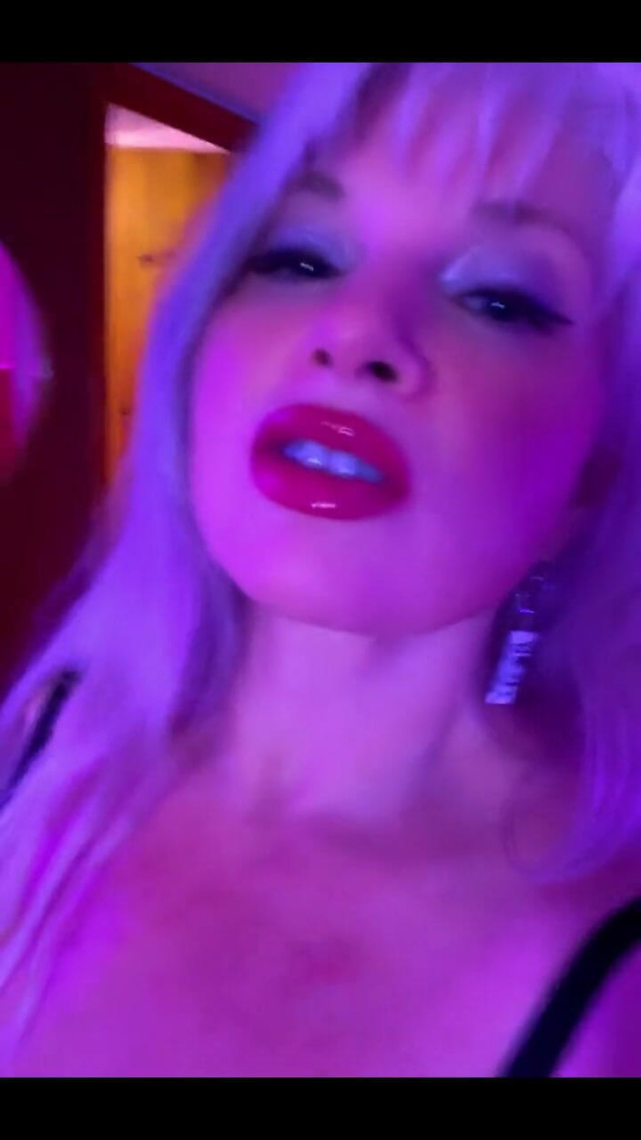 PaintedRose: 金曜の夜