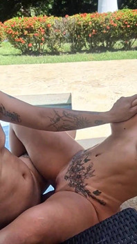 Hardcore buitenseks in het resort met de ober met grote tieten - Dani Clark &ÁnÁNa Palja Palja