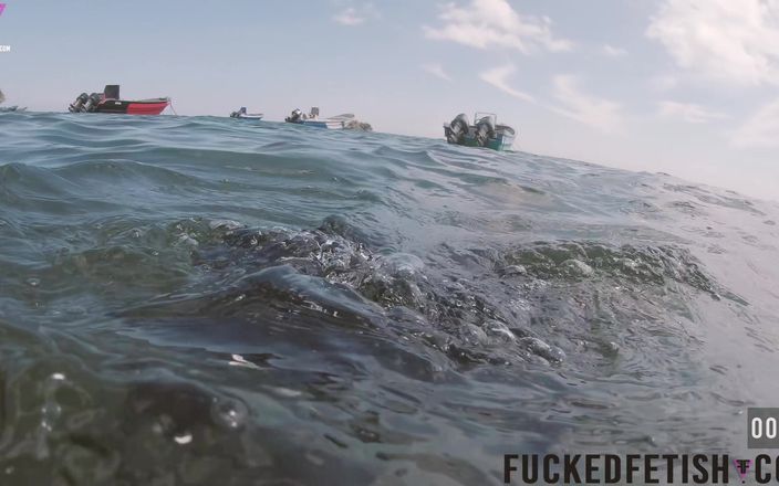 Fucked fetish: Laut Karibia menerima dewi bernafas dengan topeng diving glass