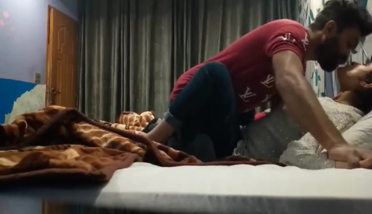 Dasi couple: Home Alone Call Form Boyfriend Come Fuck Me