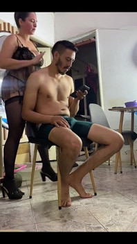 Zralé video šukání s mladou nevlastní tehou nevlastní mámou péro a saje stříká a stříká dovnitř