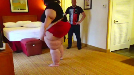 Full Weight Productions: Nora jeździ, zostaje podniesiona i zgasi światła