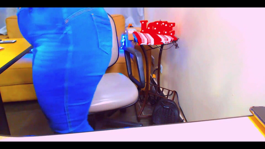 Hot Girl with a Big Ass Showing Everything - Come Record with Her (Srta Camargo)