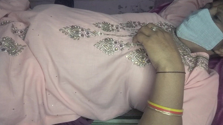 Yourgeeta8899: Adik tiri saya Geeta berkata dia lebih baik berkongkek daripada...