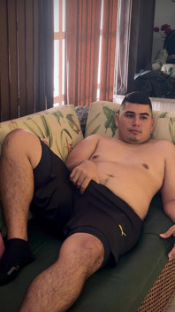 Mă uit la un film de groază și îmi ia tot laptele