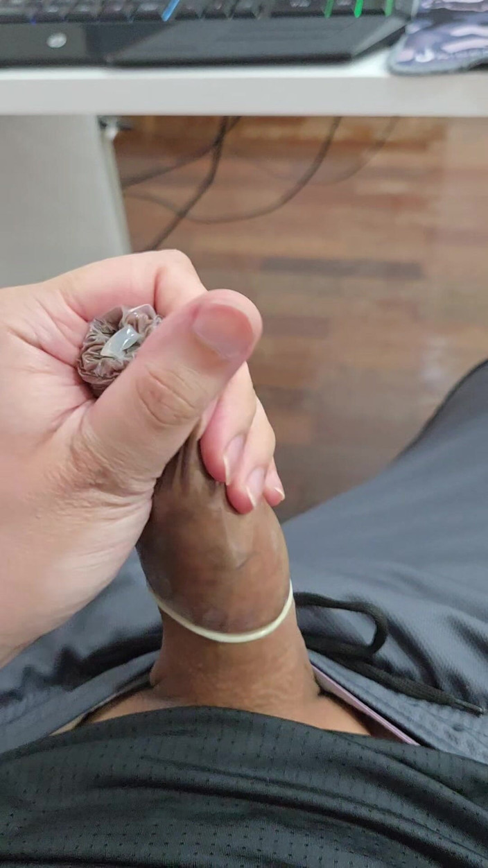 Lkdick8: 用避孕套撸管 - 恋物癖