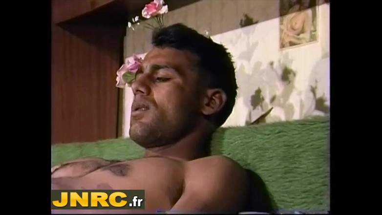 JNRC: JNRC : une jeune Turque poilue