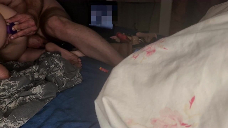 Anal Fetish Couple: Sesso hardcore fatto in casa con una moglie arrapata