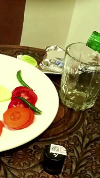 Coppia di sposi di pune si è divertita a fare festa e a fare un pompino duro