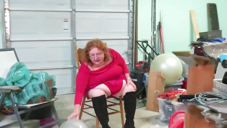 BBW nurse Vicki adventures with friends: My Fat Ass Pops Some Huge Clear Balloons