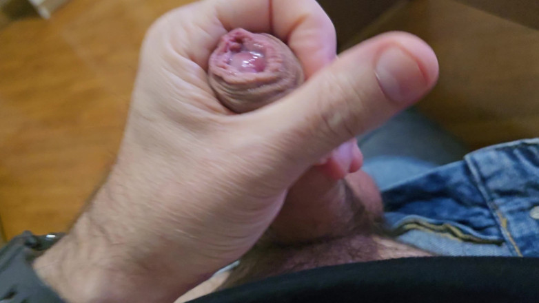 Jordance: Ładna ręczna robota z biurka i duże pełne jaja