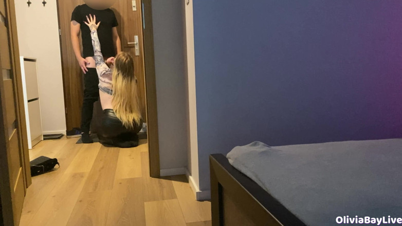 Olivia Bay: Big Boobs Teen From Tinder Gets Fucked After the Club