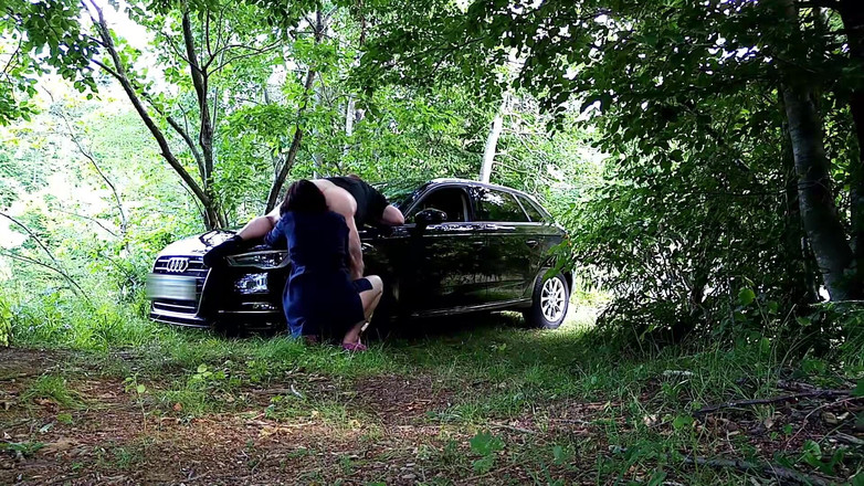 Toilet Mommy: Vůně špinavého zadku