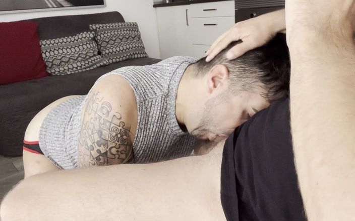 Chris DeRimm: Deepthroatxxxl lutscht riesigen schwanz von papi chris Derimm