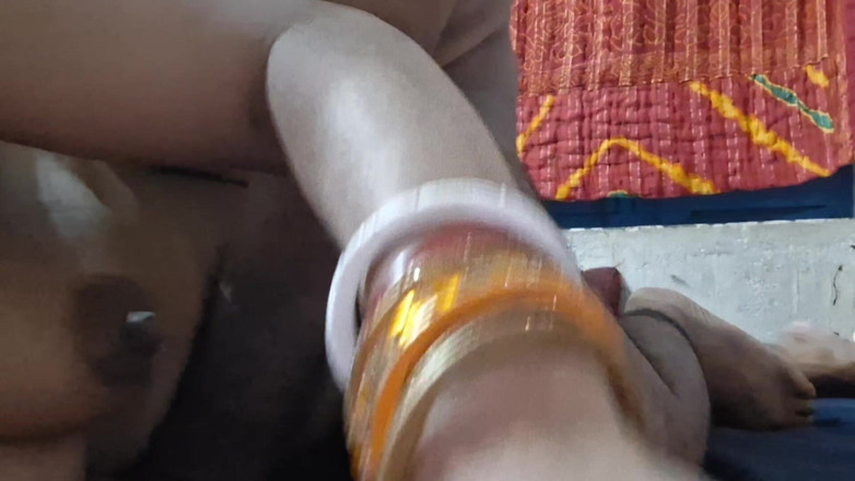 Busty Banuu: 新婚女人狗式性爱第一晚