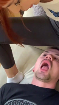 Lifestyle domina teil 5 - spucken-edition und achselhöhle schnüffeln, facesitting, zungenanal