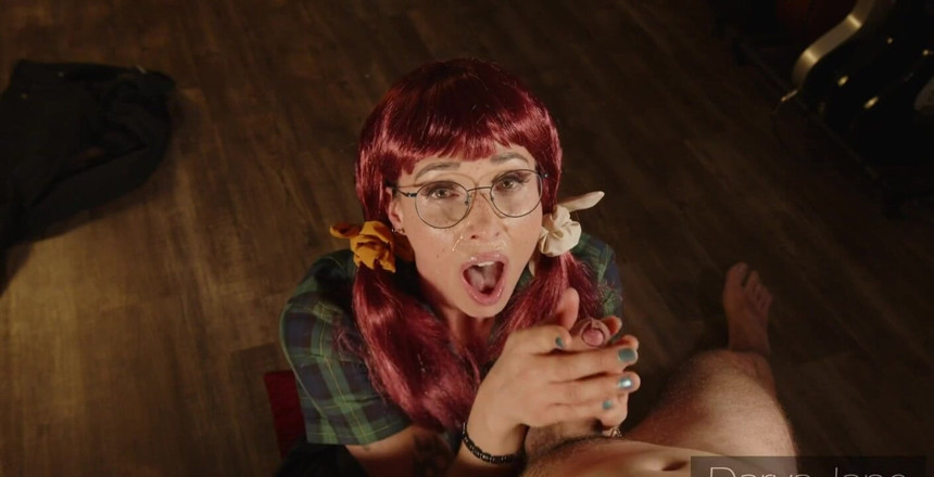 Darya Jane: She Wants to See You Cum
