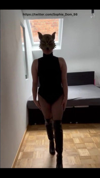 I want to play with you in my bed