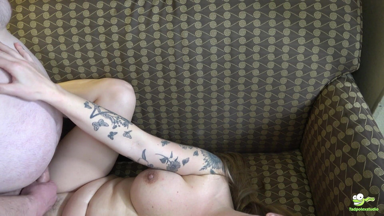 TadpolexStudio: Wisconsin Tiff Mini Gangbang se starými muži