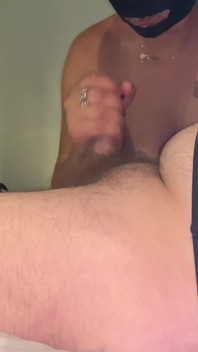 Blowjob keras dan cumshot di mulut