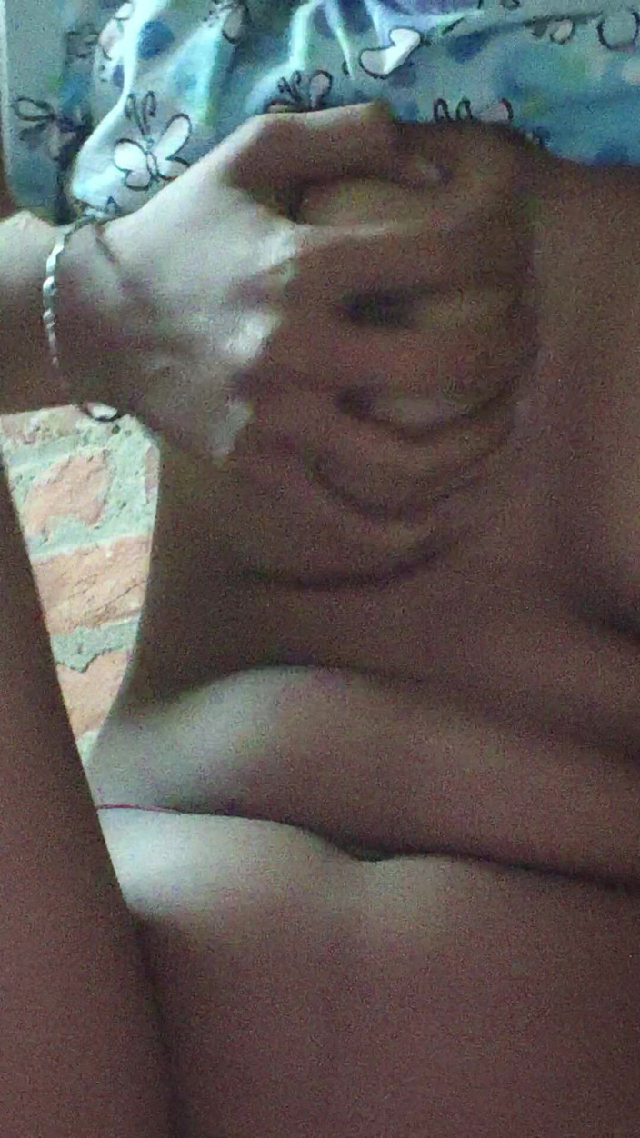 Moma: Сексуальное видео