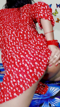 Indian teen girl shows pussy and ass closeup with Hindi JOI