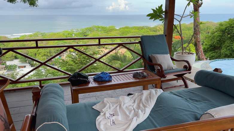 Naughty Talulah: Cewek semok ngentot di luar ruangan sampai dicrot sperma banyak...