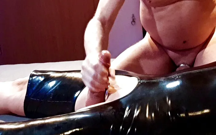Master Drex: Milking on 5 December 2021