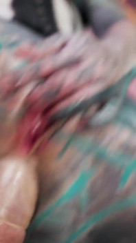 Seks anal pertama kali di depan kamera untuk pria porno baru dengan kontol besar