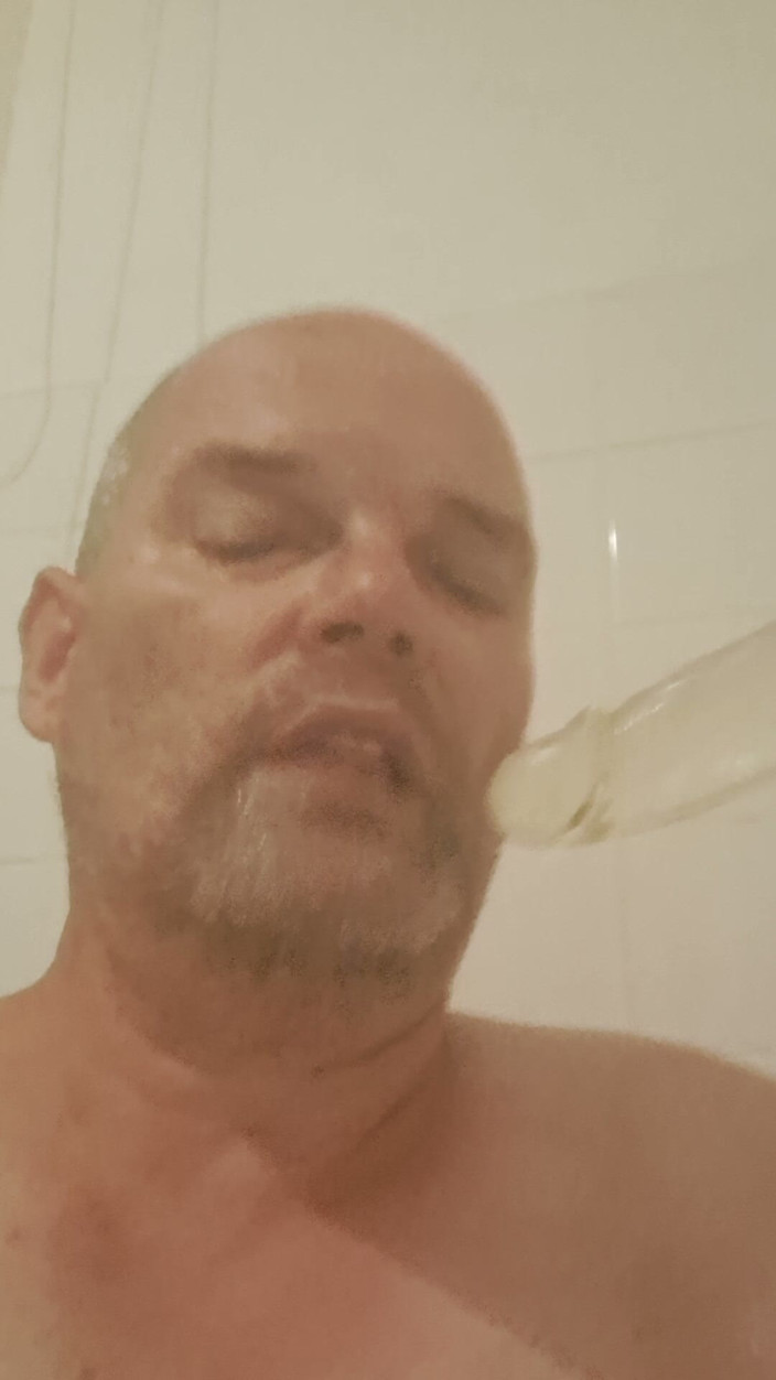 Fickspecht: Sucking Round in the Bathroom