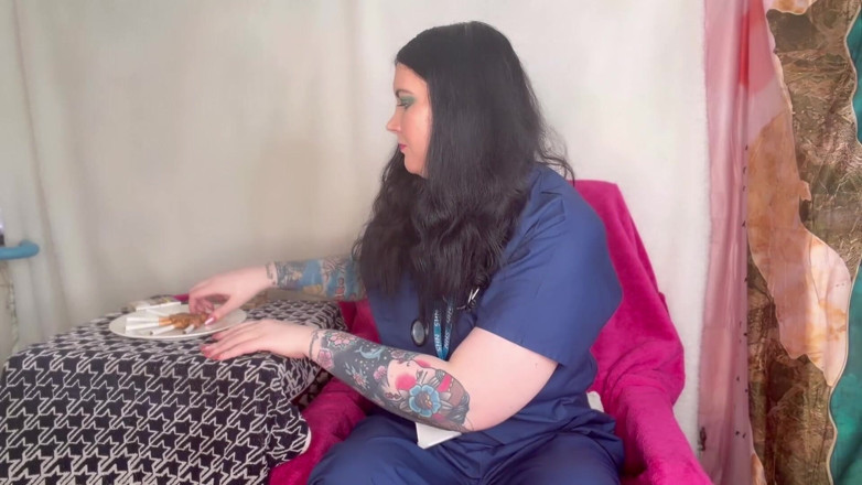 MissFFW: Nurse Ffw Smokes Fiveway Cigarettes &amp; Has Coughing Fits