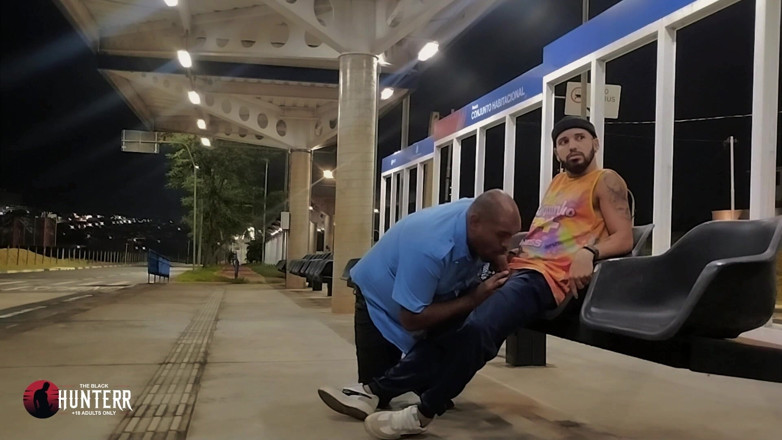 TheBlacKHunterr: Pemandu Bas Mengambil Penumpang Di Hentian Video 2