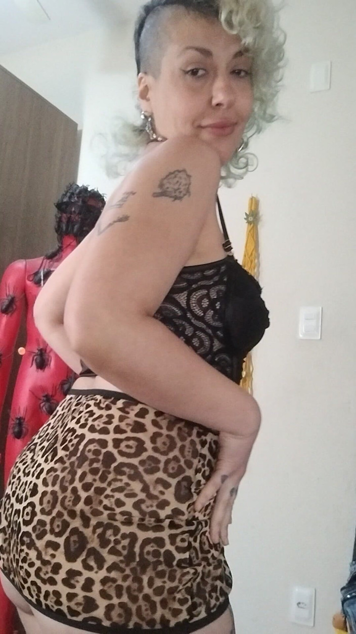 MariLou Moreira: Come Watch Me Shake It and Show off, Baby