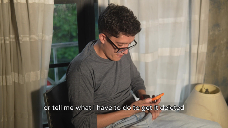 Pipe Boy: Lorenadoll Fucks Nerd Pipeboy After Sexy Texting Mistake and Rides...