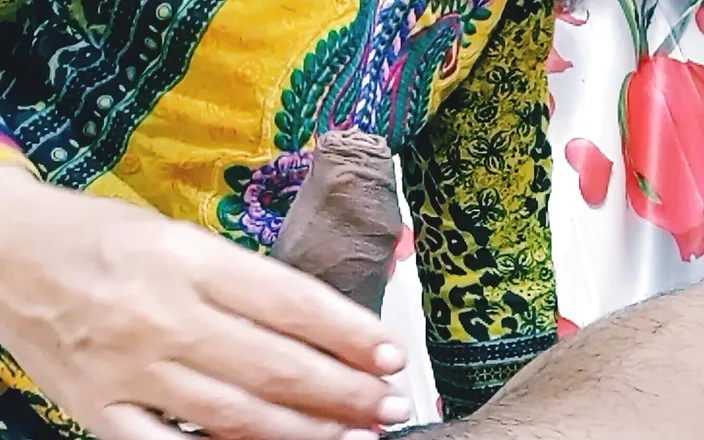 Bolly Karma: Gadis seksi lagi asik nikmatin kontol majikannya