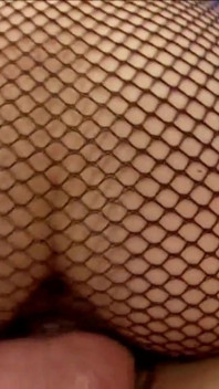 Napalona blondynka chuda nastolatka z nylonem zostaje zerżnięta w dupę przez przyrodniego brata