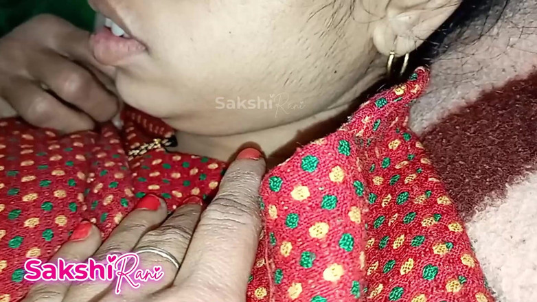 sakshi_raniii: Niềm vui của sakshi tổng hợp cực khoái làm tình...