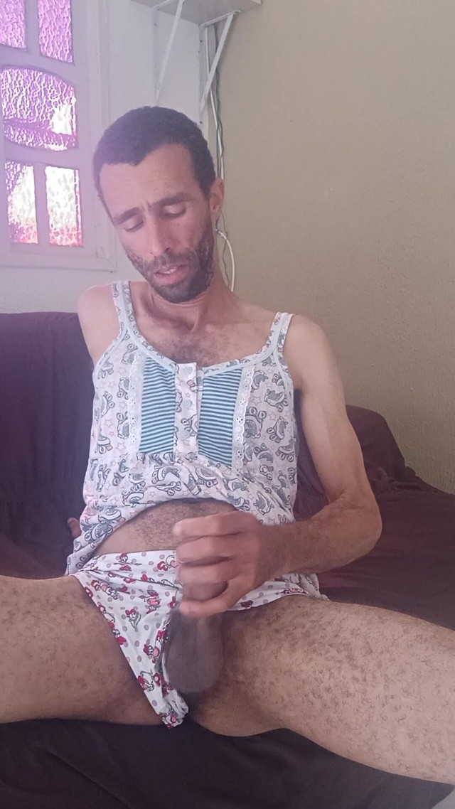 Jerking off in the Living Room Until I Cum (Osmar gn) Jerking off in the Living Room Until I Cum (Osmar gn)