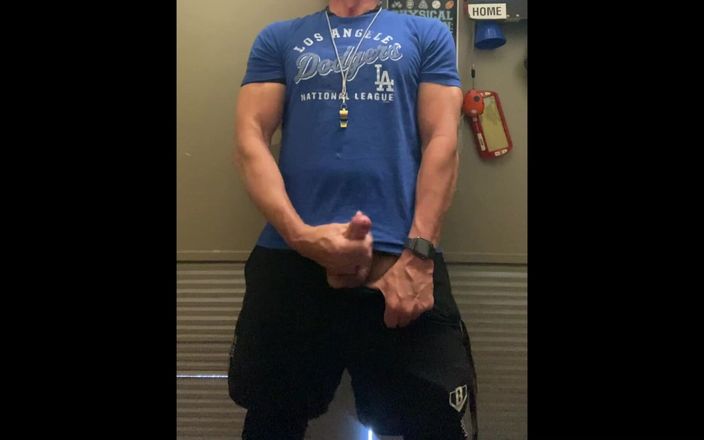 JockDad87: Un rapido carico di sborra di dilf da jockdad87