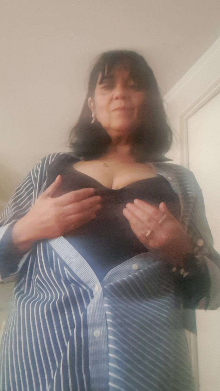 Mommy big hairy pussy: ミルフと彼女の熱い誘惑