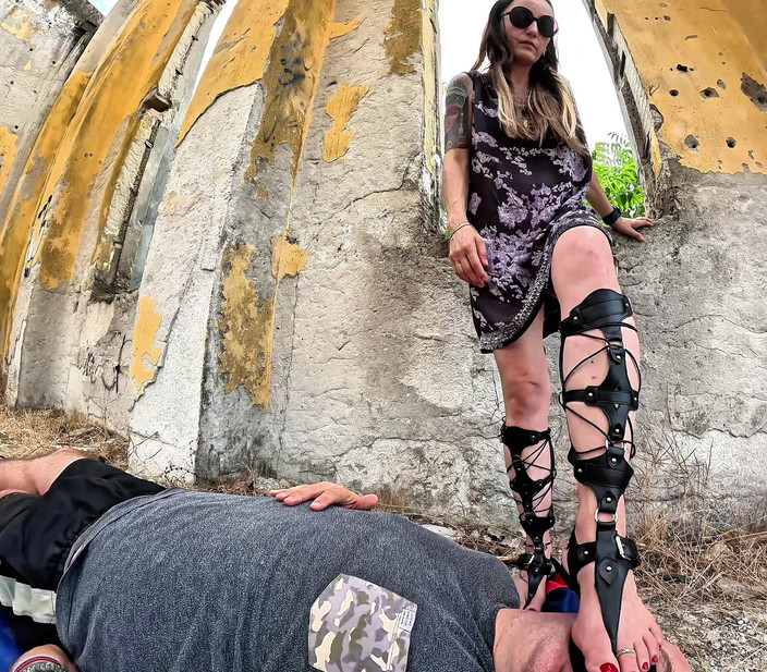 Mistressyammyboots: Gladiatrix de Submissão