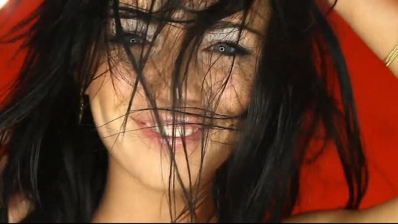 Watch4beauty: Casting Gina Devine