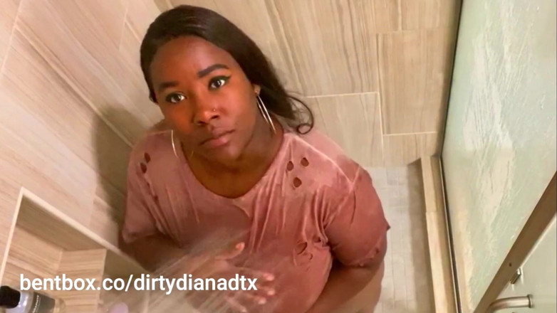 Exclusive Dirty Diana: คลิปเย็ดห้องน้ำสาวผิวดำเซ็กซี่หีเปียกน้ำเงี่ยน