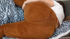 Your fantasy studio: Pantat besar kentut dalam seluar korduroy