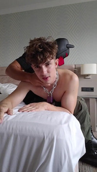 Jayden Steele шлепает Subboyforhung