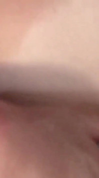 Masturbuj spolu. Stříkej na mě.