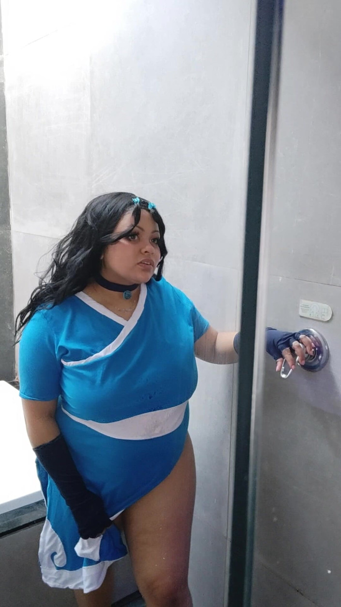 Cutiepiie Chubby: İri güzel kadın Katara cosplay fotoğraf çekimi