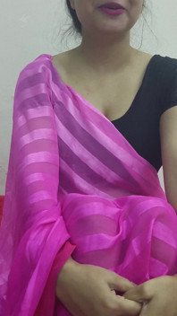 Indické sexy bhabhi, nejlepší sexuální video, které se děje virálně! s čistým hindským špinavým zvukem