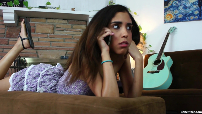 Lesbian Babe Stare: Allargami il culo e le gambe, per favore!